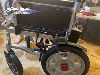  4 كرسي متحرك كهربائي جديد