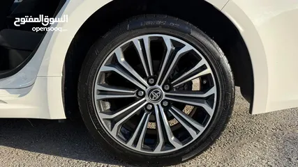  6 Toyota Corolla 1800 hybrid   عداد قليل و ولا غرام بوية إضافات مميزة و بسعرررررررررررررر حررررررررقق