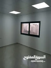  2 مكاتب للايجار مساحات متنوعة