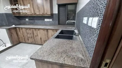  19 فيلا مستقله فارغه للايجار+ تشطيبات فاخره سوبر ديلوكس مسبح + مصعد + 4 طوابق