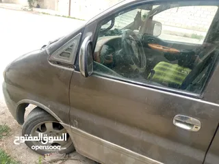  4 باص ستركس موديل 2000