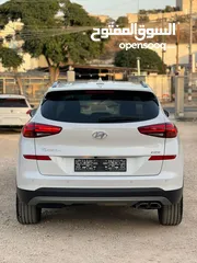  6 هونداي توسان