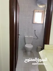  12 منزل للبيع بسعر ممتاز قابل للتفاوض