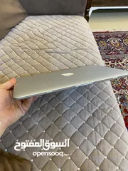  3 لا بتوب ماك بوك اير 2017 نظيف كلش  MacBook Air (13-inch, 2017)