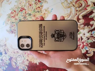  3 آيفون 11 بحالة ممتازة للبيع