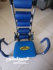  1 كرسي يستخدم لتمارين معده واسفل الظهر مقاومه . شبه جديد دون صدىء أو جروح ستيل مقاوم للصدىء