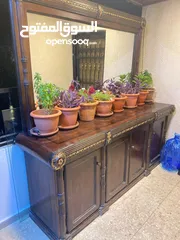  2 غرفة سفرة كاملة مكونة من طاولة كبيرة مع زجاج سكريت و  8 كراسي وباترينا وتواليت كبير