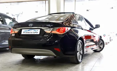  4 هيونداي سوناتا هايبرد فل ليمتيد أعلى صنف وارد وصيانة الوكالة Hyundai Sonata Hybrid Limited 2015