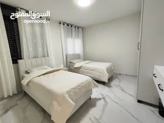  18 شقة مفروشة جديدة كليًا – سوبر ديلوكس للإيجار  الطيرة – خلف مدارس المستقبل