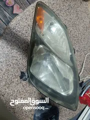 20 اضويه اثنين واحد تويوتا وواحد هونداي ومسجلات اثنين واحد منهم مع فريم للبيع بسعر مغري جداً