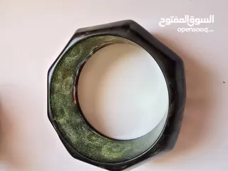  12 اساور زجاجية ملونة جميلة كبيرة