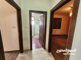  14 شقة للبيع في حي الصحابة - ref : 14578