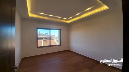  5 شقة غير مفروشة للايجار في دير غبار ( Property 40370 )-175115521