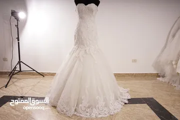  14 بدلات عرايس جديده و شبه جديده للبيع