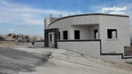  1 بيت شبه فيلا غير مكتمل في جريبا بجانب جامع إبراهيم الخليل 4 واجات حجر