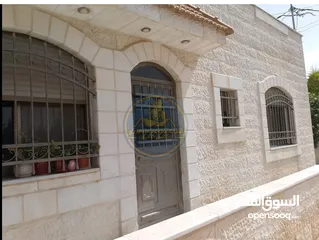  4 رقم الاعلان (5303) فيلا مستقلة للبيع في ابو نصير قرب الاكاديمية البحرية بسعر مميز