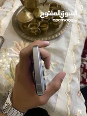  2 iPhone 15 pro.