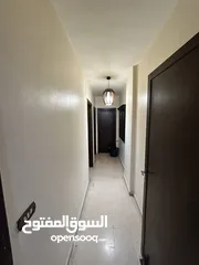  11 شقة طابق رابع اخير مع روف واطلالة مميزة جدا بسعر لقطة