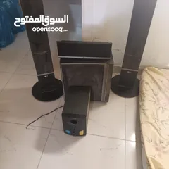  2 سماعات للييع