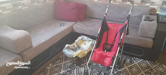  5 عرباية وكرسي هزاز للاطفال استخدامهم بسيط جدا كما هو موضح بالصور للبيع بسعر مغري قابل للتفاوض........