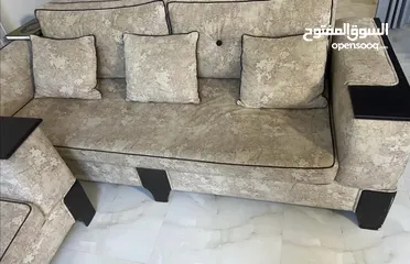  3 كنب صالة مكون من 5 قطع