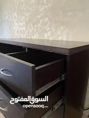  3 اغراض للبيع مكتب برداية وطاولة ووووو