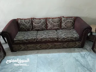  3 كنب بحاله مقبوله