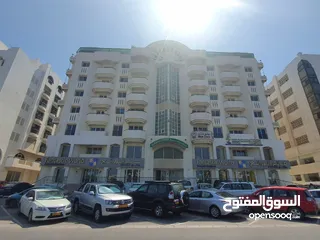  1 3 BR Large Apartment in Khuwair – Service Road