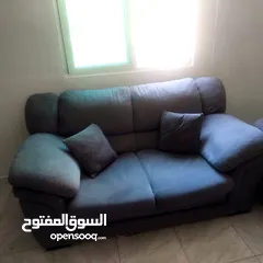  4 اطقمين كنب للبيع  ابسعر مغري جدا جدا
