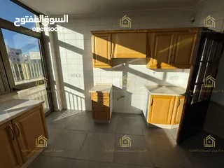  16 شقة سوبر ديلوكس أرقى واجمل مناطق عبدون بمساحة 402م