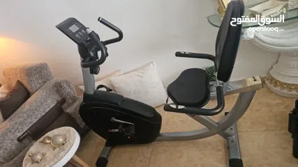  3 بسكليت نوادي حجم كبير شبه جديد نصف السعر