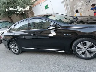  6 هونداي سوناتا 2012 لون اسود