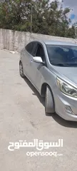  4 هنداية اكسنت 2017 تامين وترخيص شامل طويل الامد شاشة 9انش  حساسات خلفيه كمرا خلفيه ماشية 160 الف