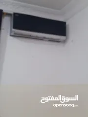  2 طقم كورنر مع طاولات قزاز مجلس عربي تفصيل مع سجاده وبردايه مكيف طون ونص