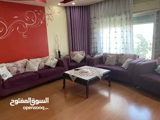  5 طقم كنب غرفة جلوس مع البرادي للبيع