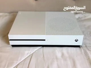  4 WARRANTY Xbox One S 1TB - Mint Condition Scratchless