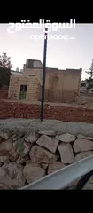  1 ارض مع بيت صغير في قرية الشواورة للبيع  تصنيف الف واصلها جميع الخدمات مصورة ومسكرة الارض مساحتتا 800