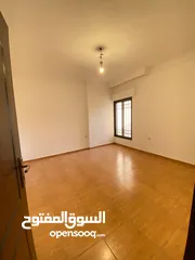  13 شقة مميزة - خلدا - 4نوم 1ماستر - 225م - ارضية - قرب الخدمات العامة