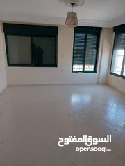  4 شقة غير مفروشة للايجار في الطيرة