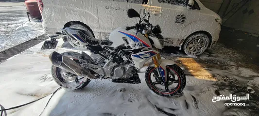  4 دراجة BMW G310R بحالة ممتازة ترخيص جديد