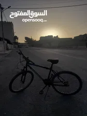  2 بسكليت جنط 26 امريكي للبيع بحالة جيدة