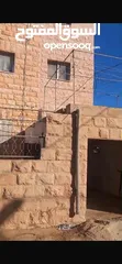  2 شقة طابق أرضى مع حديقة وكراج بجانب دوار ابوأشرف يصلح لحضانه أو سكن