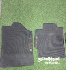  3 أرضيات دعسات كامري أصلي مستعمل نظيف اربع قطع