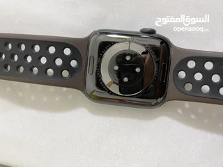  4 Apple watch series 6 nike edition