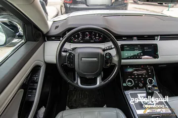  22 Range Rover Evoque 2020 P250 Se  السيارة وارد و صيانة الشركة و قطعت مسافة 33,000 كم فقط