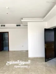  6 شقة طابق ثالث للبيع في الجاردنز ( Property ID : 30142 )