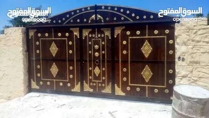  1 ابواب حديد  شبابيك المنيوم مراجيح اثاث مدرسي ابواب خشب
