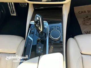  14 بي ام دبليو الفئة الخامسة بلج ان هايبرد ام سبورت 2018 BMW 530e Plug-In Hybrid M Sport Package