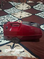  1 مكنسة كهربائية ممتازة للبيع