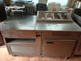  29 معدات مطعم